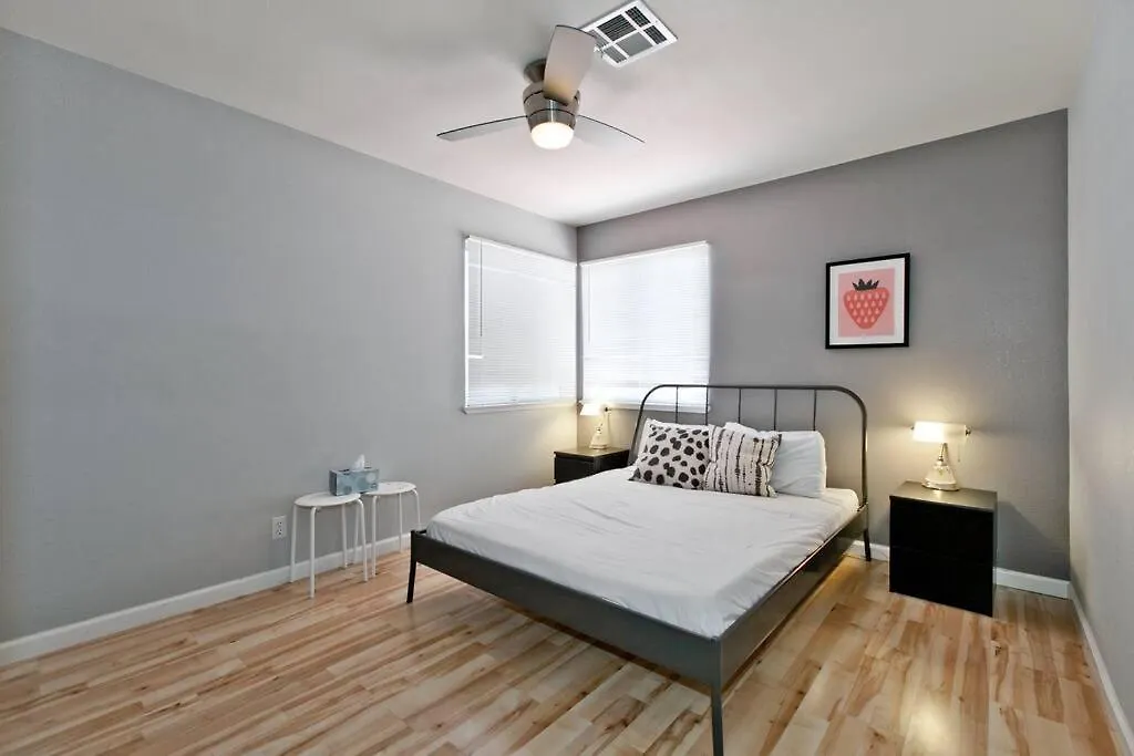 Bright, Modern 4Br With Beautiful Backyard & Pool! Villa Las Vegas 0*,